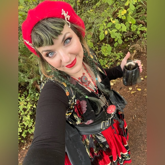 Meet your Posher, Jen - Picture 16 of 16